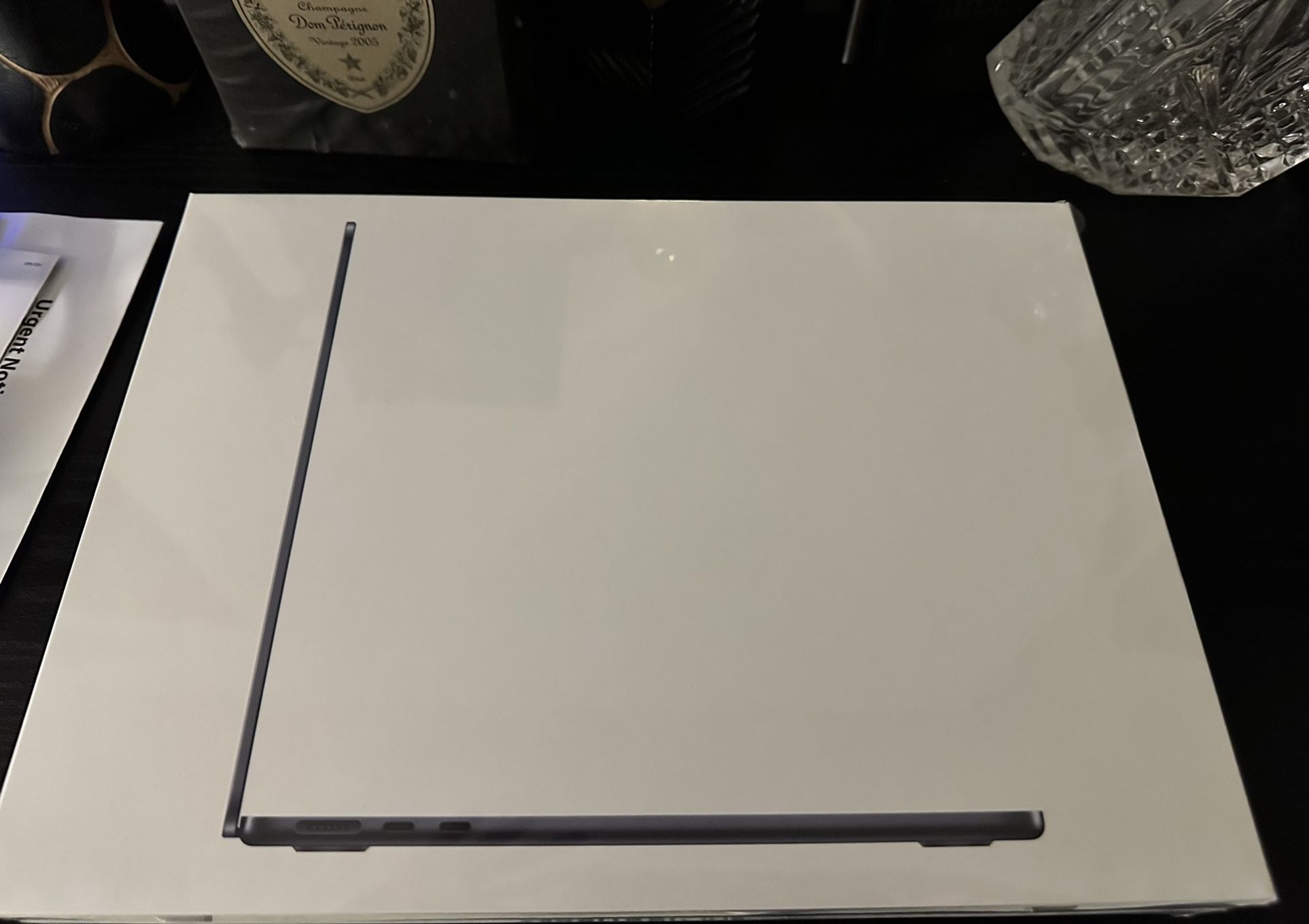 MACBOOK AIR 2022 SEALED(MIDNIGHT, M2 CHIP , 16GB RAM, 1TB HD, 3YR APPLE CARE)