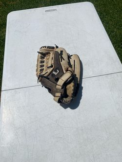 Gd. Cond. Louisville 13.5” All Leather Soft/Baseball Glove