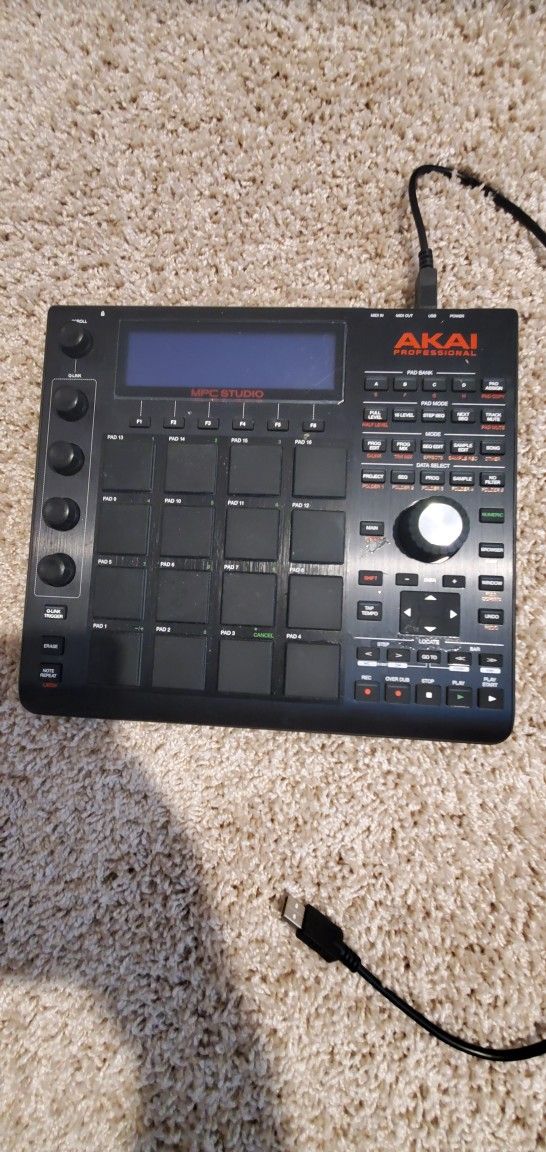 Akai MpC 500
