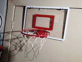 Door handing basketball hoop $22