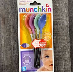 New Munchkin Baby Safety Spoon Set