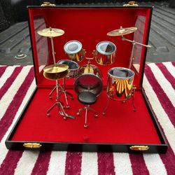 Decor Drum Set And Case
