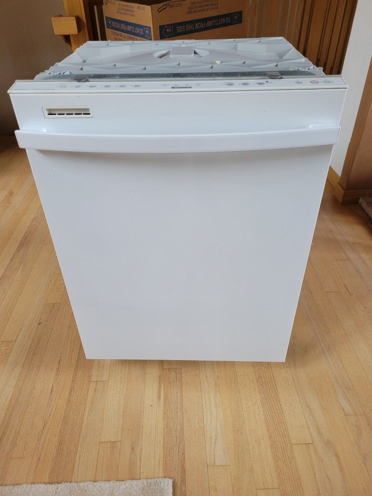 Kenmore White Dishwasher