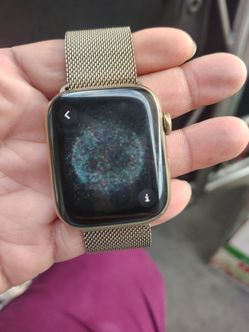 Apple watch series 8