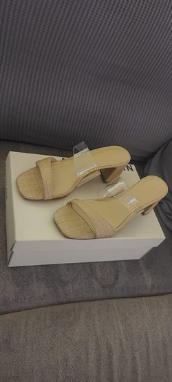 Anne Klein Woman's Heels size 6