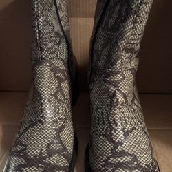 Vintage Y2 K Leather Upper Sneaker Print Square Toe  Gray 9.5 Made In Brazil(a 10401304.