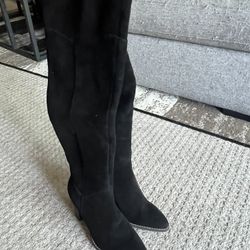 *BRAND NEW* Crown Vintage Women’s Boots Size 7M