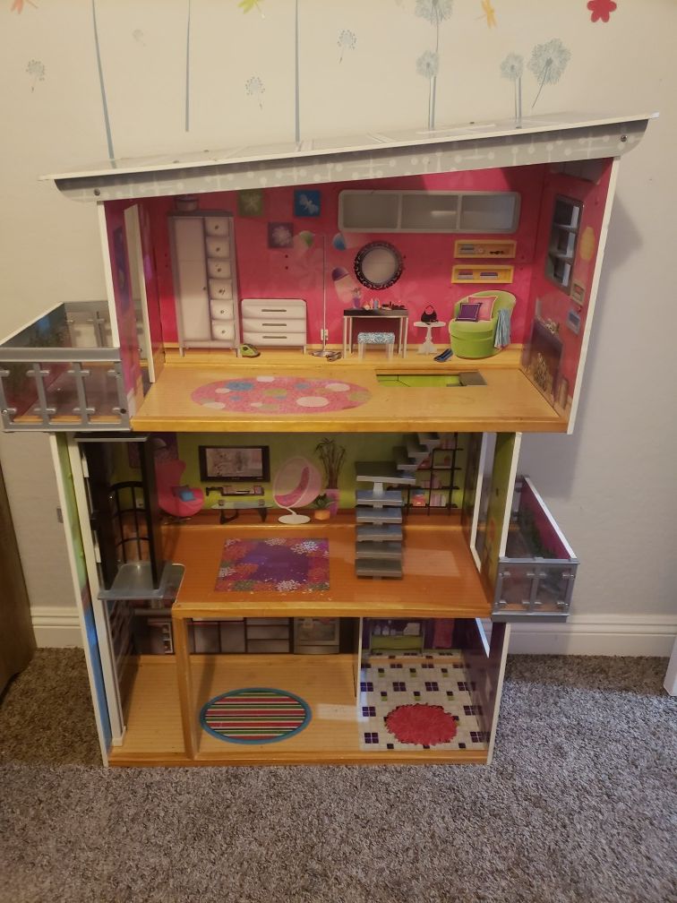 Doll house, Barbie toys