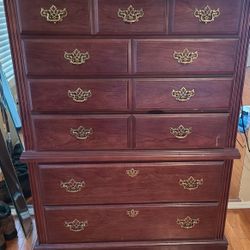 Broyhill Dresser