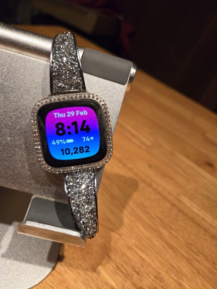 BLING BLING FITBIT VERSA 4 BUNDLE DEAL