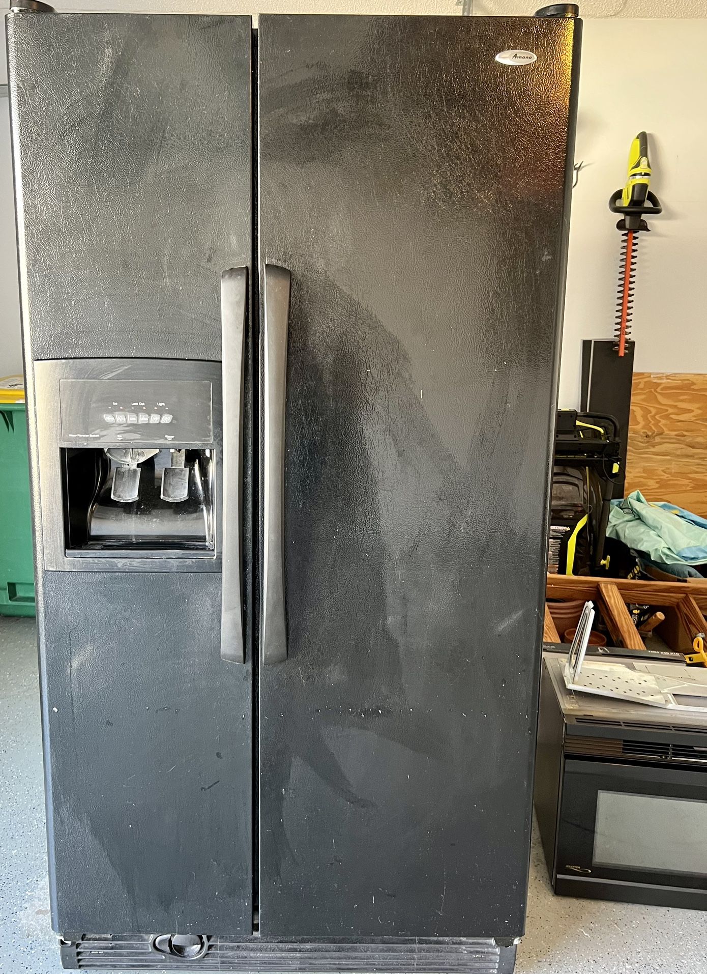 Amana Refrigerator
