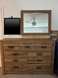Wood bedroom set