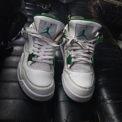 #4  Jordans      Size 11