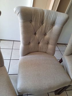 4 Dinning chairs