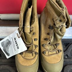 Military Surplus Bates Mountain Combat Boots, Men’s Size 10 R, New