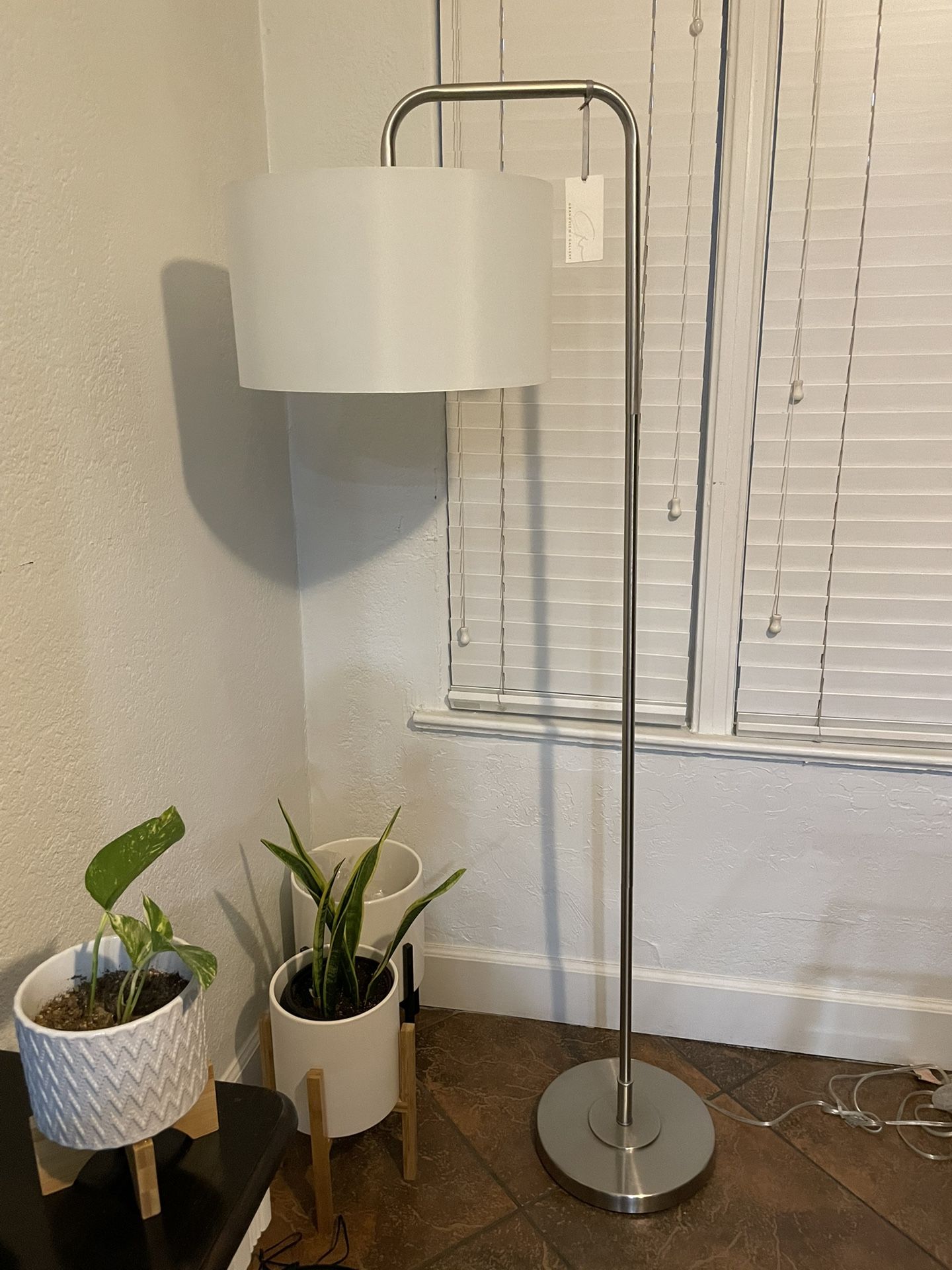 64” Grandview Gallery floor lamp