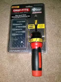 Ratcheting Screwdriver Set ~ 28 PC. Quad Drive ~ Brand New