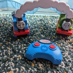 Thomas & Friends Remoted Controlled Toy Train Engines Race & Chase RC 