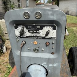 SA 200 Welding Machine 