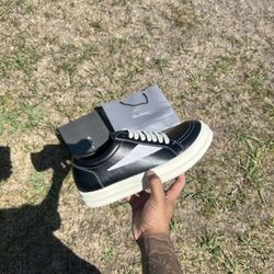 RICK OWEN LOW TOP VAN STYLE SNEAKER