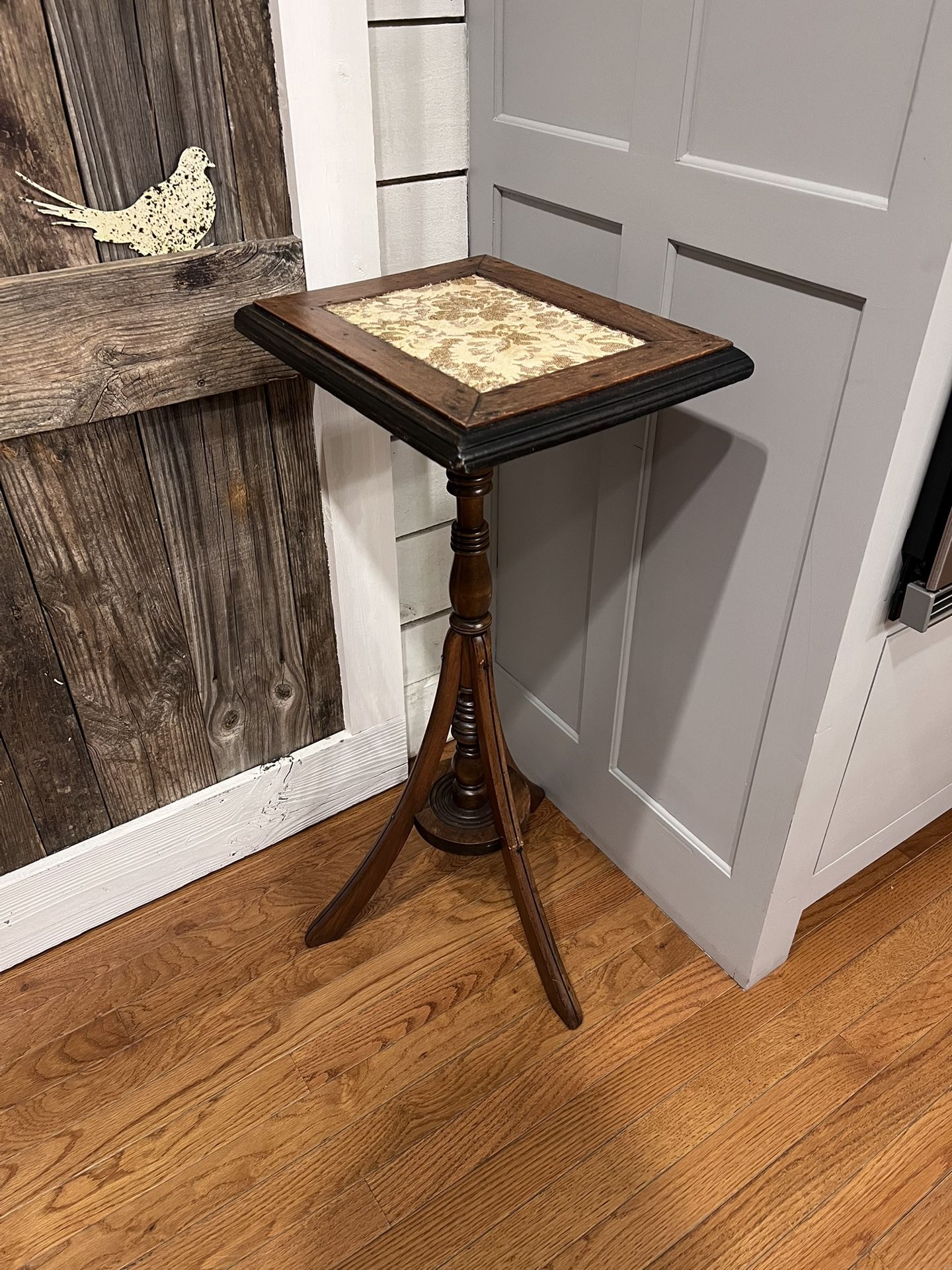 Reconditioned Vintage Victorian Farmhouse Side Table