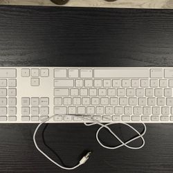 Apple Keyboard