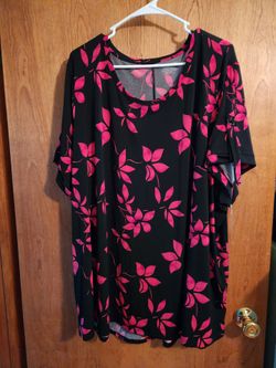 Lane Bryant size 26/28 plus sized shirt