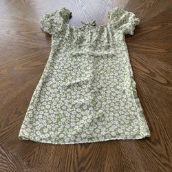 Girl’s Size 10 Green Floral Dress