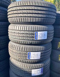 215/45ZR17 Maxtrek Set Of 4 New Tires