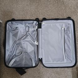 BRAND NEW PROTEGE LUGGAGE 