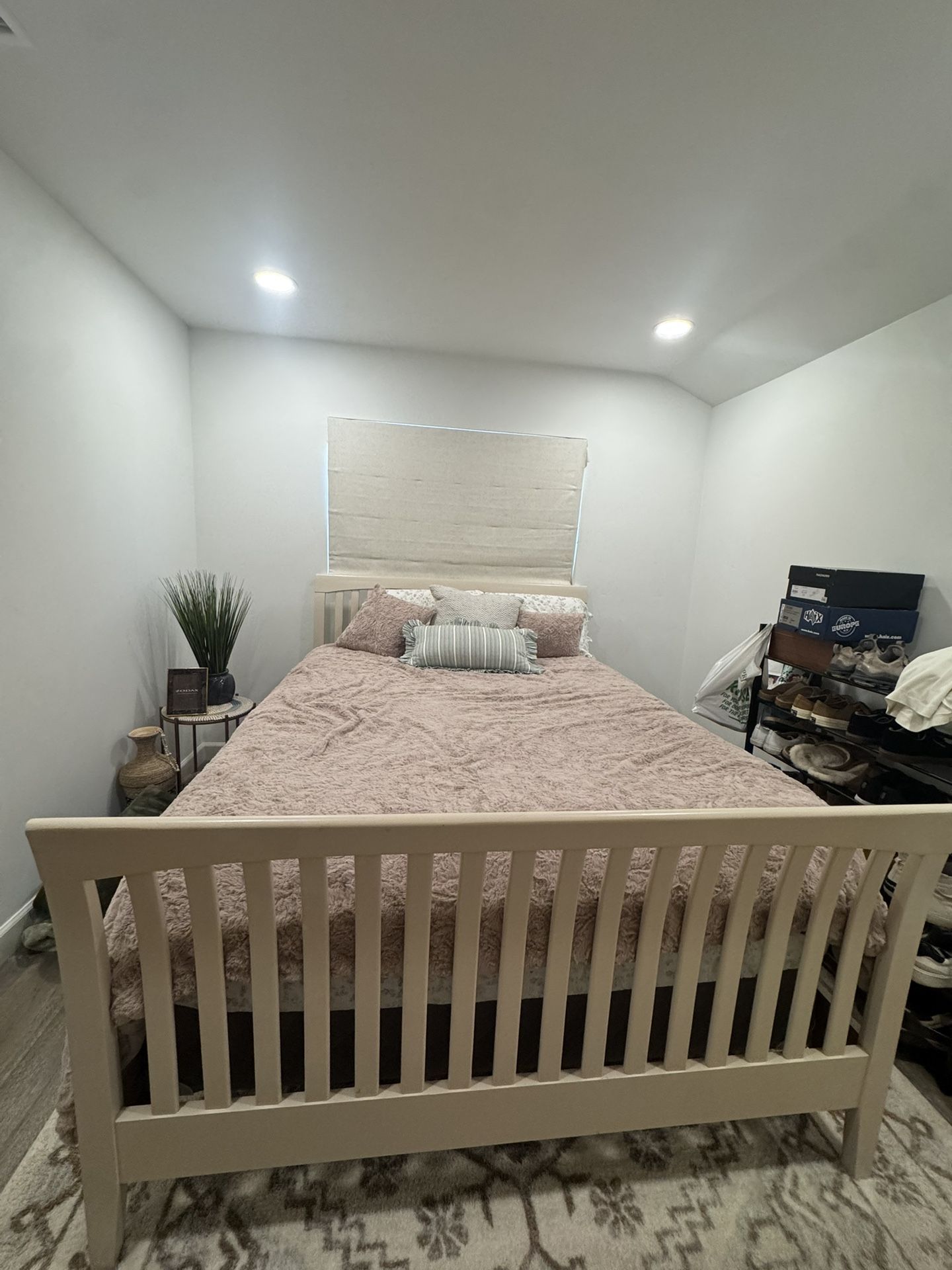 Queen bed frame & Mattress Set