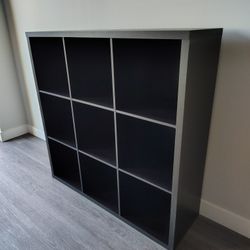 9-Cube Bookshelf/ Storage Organizer