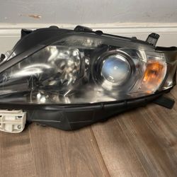 Lexus Rx 2010-2012 Left Headlight 