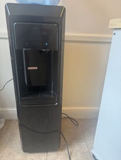 Hot And Cold Water Dispenser 