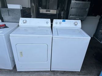 Whirlpool Washer and Dryer Set