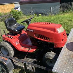 Yard Machine, Riding Lawnmower