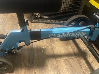 Knee scooter