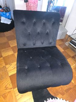Accent Chairs