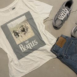 NWT Beatles graphic T-shirt. C