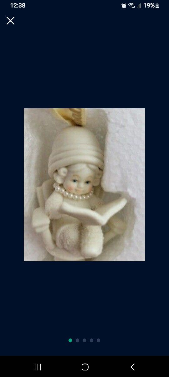 Dept 56 Snowbabies Girls & Curls Ornament 2010 Hairdresser Doll with Pearls Nice!
