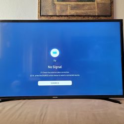 Samsung TV: 40in Class 5 Series Smart HD TV (Black/2019)