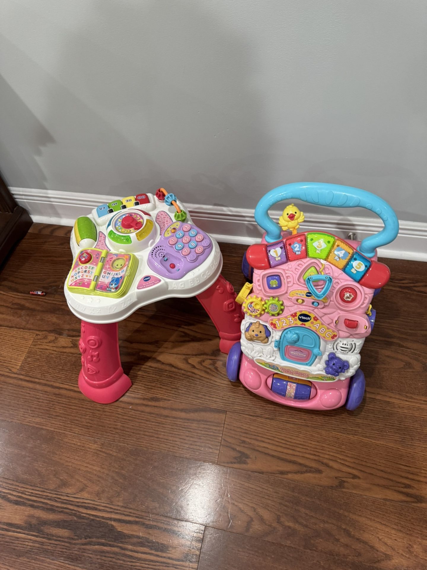 Baby early learning table activities and holder walker