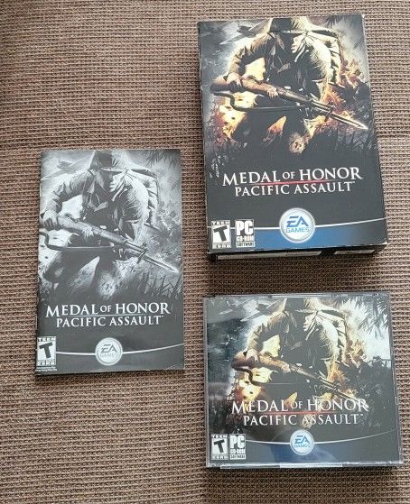 Medal of Honor: Pacific Assault PC CD ROM Game, (EA, 2004) 4 Discs