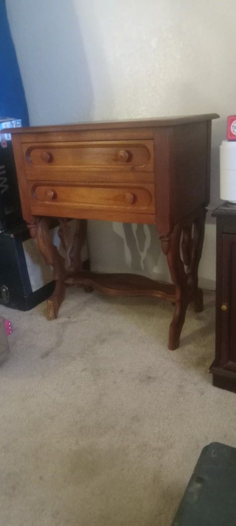 Small Table With 2 Drawers