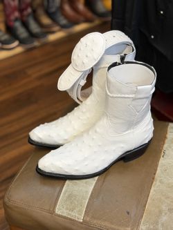Botines y cinto vaquero