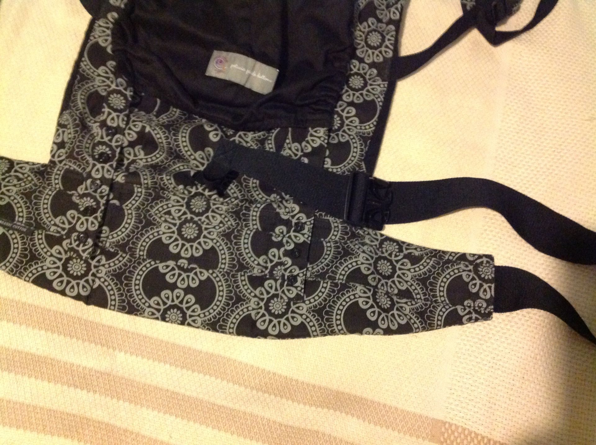 Petunia Pickle Bottom carrier, no insert