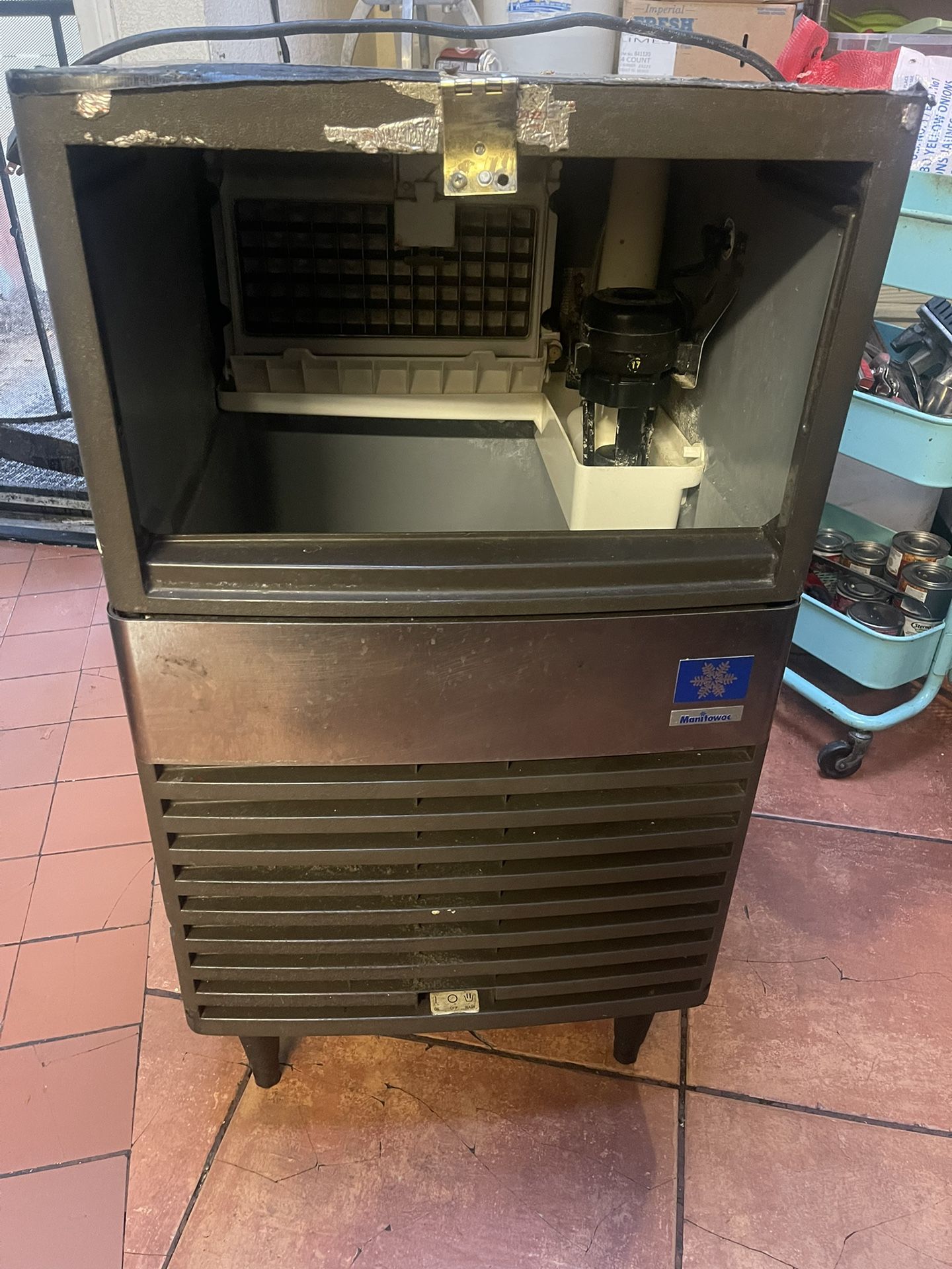 Manitowoc QM45A Ice Machine / Maker