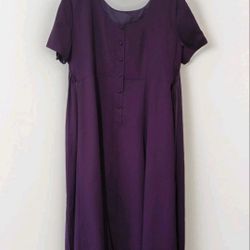 Stephanie Andrew's POLYESTER 16W Purple Formal Dress .
