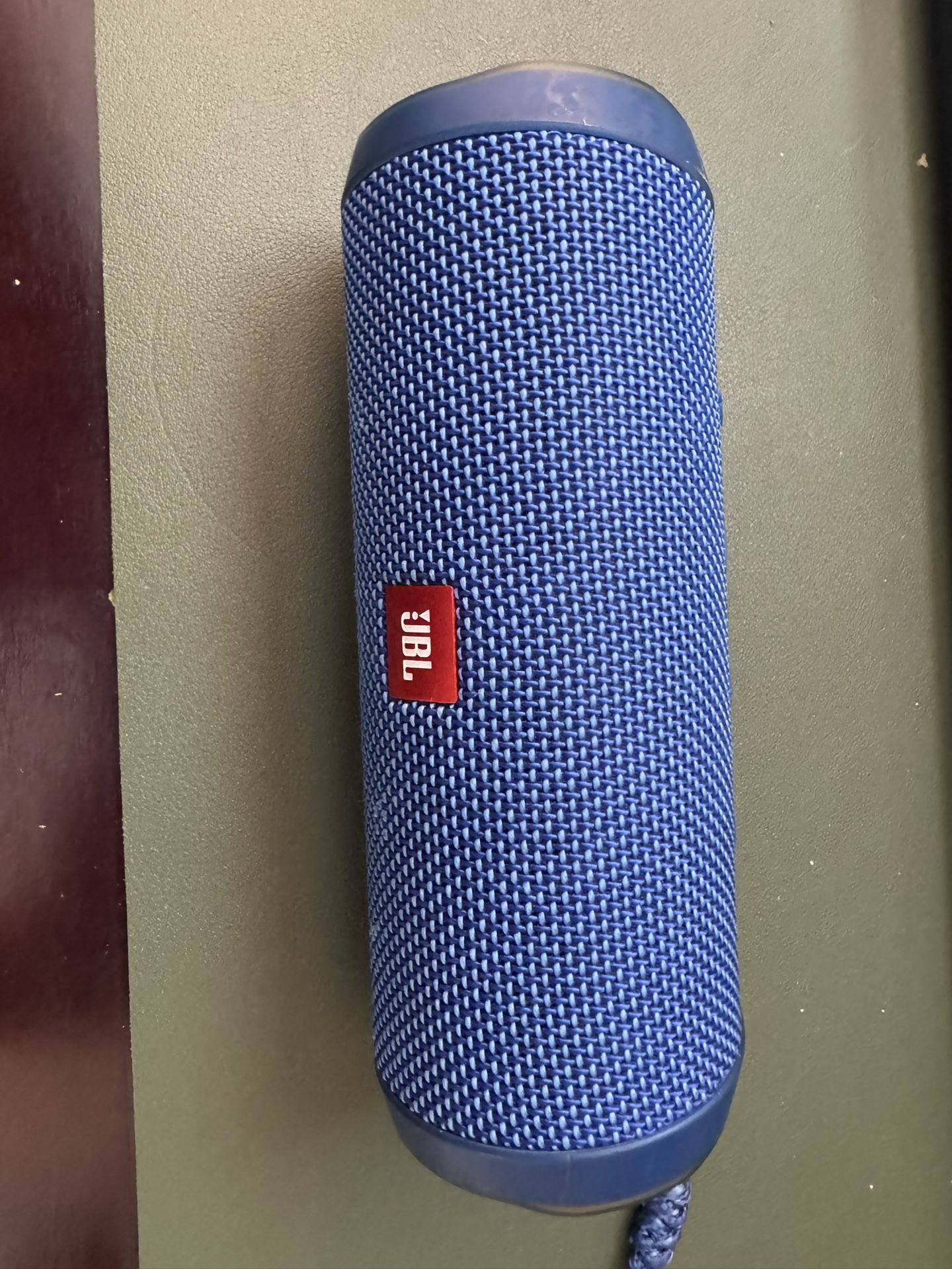 JBL flip 4 Speaker