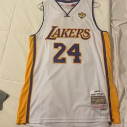 Brand new Kobe jersey 